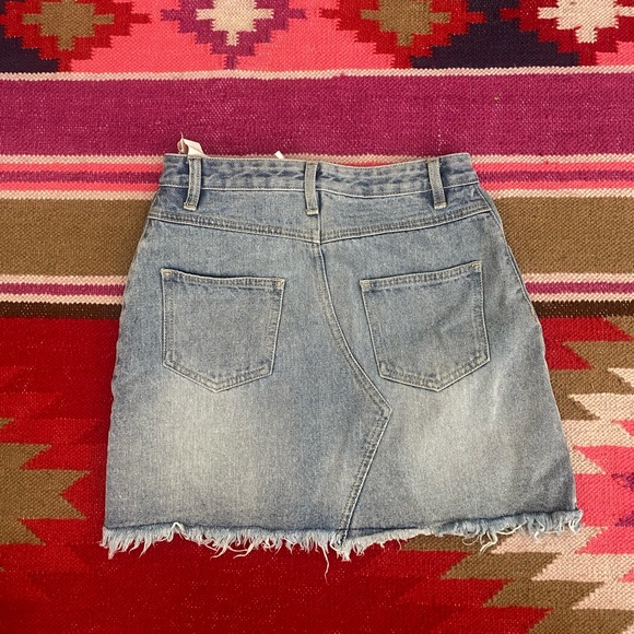 Denim mini skirt Mink Pink NWT size small - Picture 2 of 6
